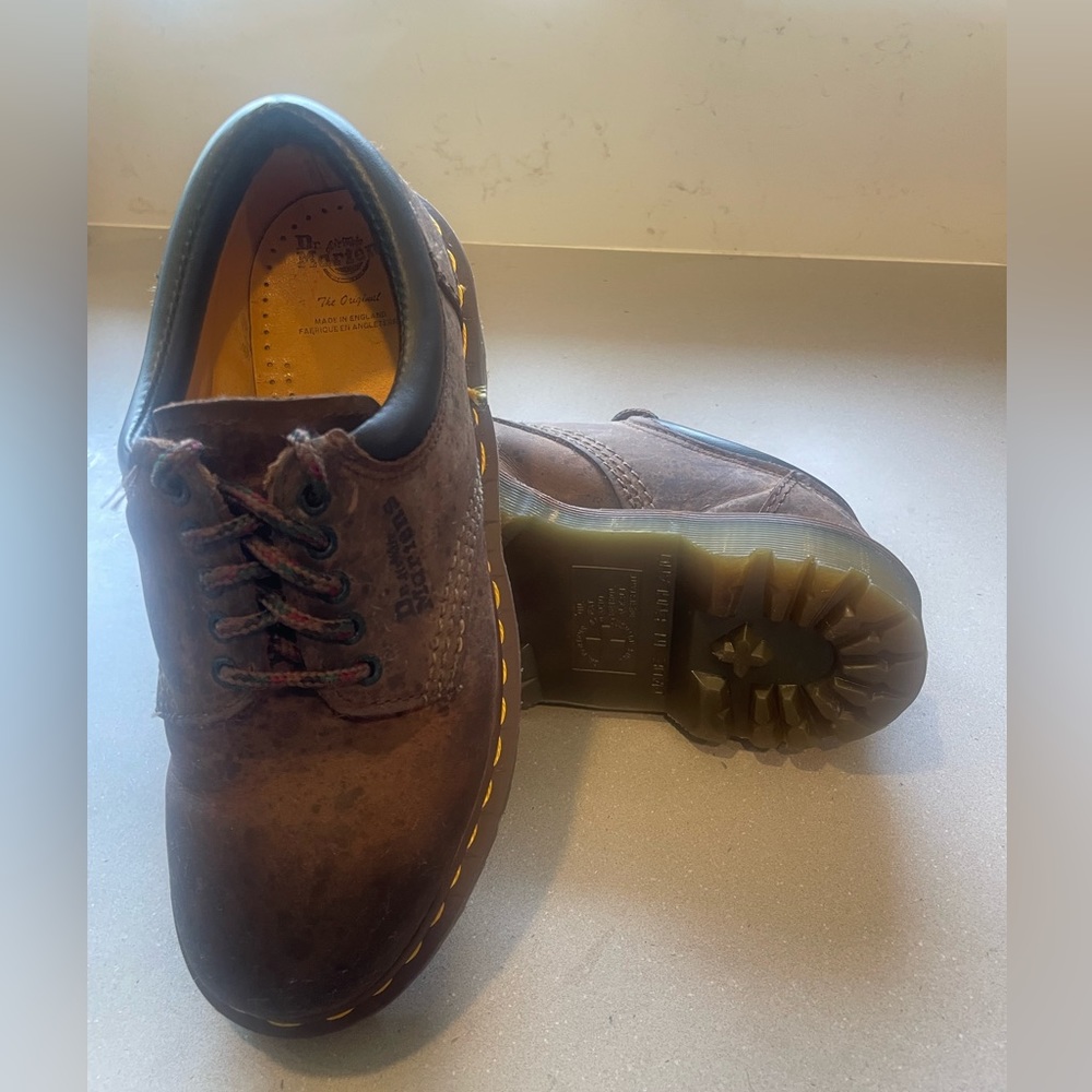 Dr. Martens Original Classic AirWair Brown leather shoes (size 4)